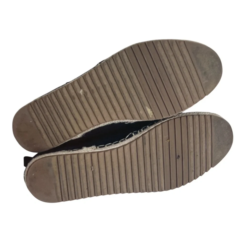 Tommy Bahama Selena Eyelet Espadrille Flats in Black and Tan Sz 7.5 EUC Summer